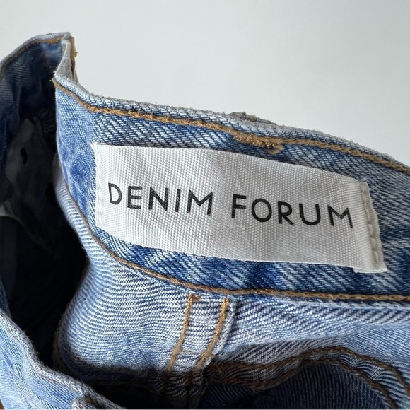 Aritzia Denim Forum Ex Boyfriend Short Raw Hem Size 27 - Picture 6 of 8